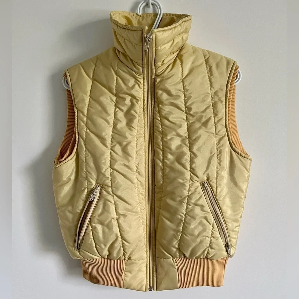 Vintage  Black Diamond Puffer Vest Ladies Size M - Picture 4 of 4
